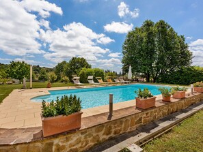 Casa | Piscina | Piscina interna, piscina externa