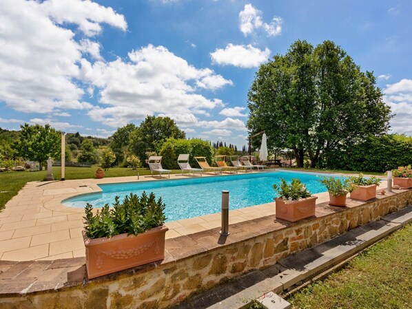 ハウス | プール | 屋内プール、屋外プール