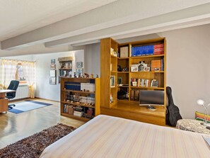 Casa | 3 quartos, individualmente mobiliados, ferros/tábuas de passar roupa
