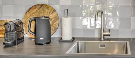 Maison | Cuisine privée | CafetiÚre-théiÚre