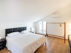 2 bedrooms - Upscale Apartment in San Lazzaro di Savena With Balcony (San Lazzaro di Savena)