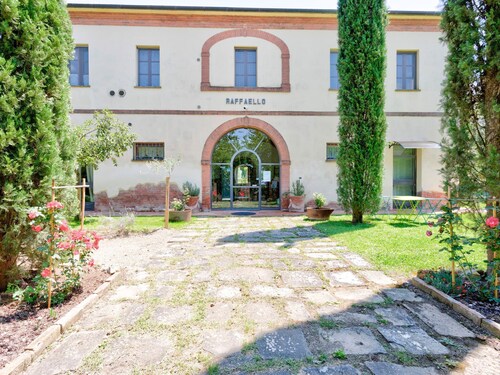 Villa With Pool and Spacious Park Near Montepulciano