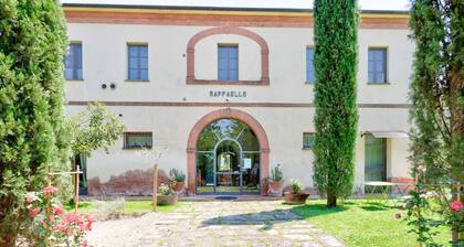 Villa With Pool and Spacious Park Near Montepulciano