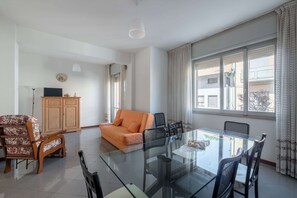 Dining - Holiday Home in Fano Near the Beach (Fano)
