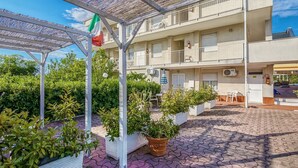 Exterior - Alluring Apartment in Loano near Sea (Loano)