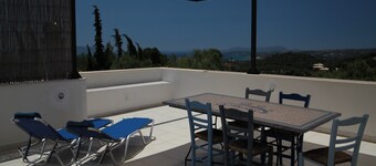 Villa in Foinikounta With Roof Terrace, Garden and Deckchair