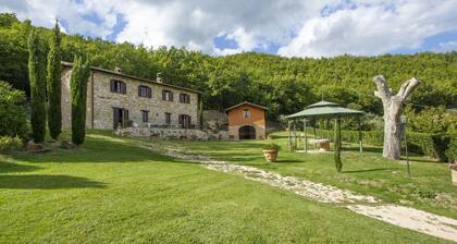 Serene Holiday Home in Serrapetrona With Swimming Pool