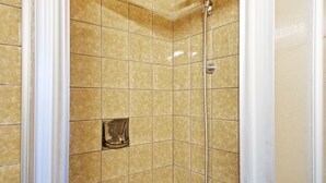 Bathroom - Apartment in Söll Near Skiwelt Wilder Kaiser (Soell)