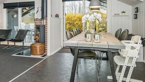 2 bedrooms, cots/infant beds - 6 Person Holiday Home in Toftlund (Toftlund)