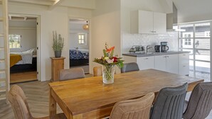 Dining - Scenic Apartment in Bantega near Tjeukemeer Lake (Bantega)