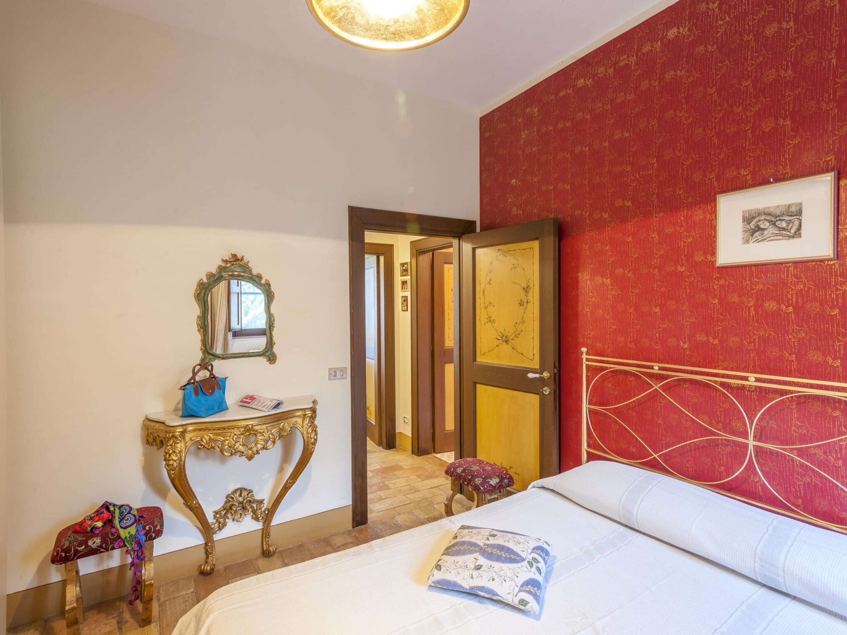 2 bedrooms, bed sheets