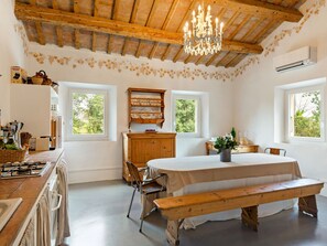 Dining - Plush Apartment in Morro D'alba With Pool (Morro d'Alba)