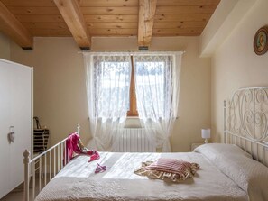 Villa | 3 sovrum, unika möbler, strykjärn/strykbräda och sängkläder