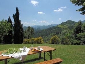 House | Dining - Romantic Countryside Getaway (Acqualagna)
