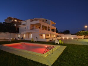 Outdoor pool - Enticing Apartment in Marina Di Ragusa With Swimming Pool (Ragusa)