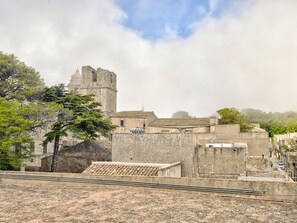 Exterior - Inviting Holiday Home in Erice With Garden (Erice)