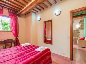 Apartment - Tuscan Escape for Families (Casole d'Elsa)