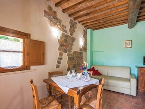 Apartment | Dining