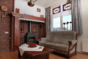 House | Living room - Tranquil Farmhouse near Forest in Ulicoten with Terrace (Ulicoten)