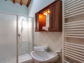 Apartment | Badezimmer