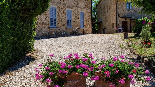 Unclassified image, 1 of 28, button - Apartment in Tuscany With Pool and Scenic Views (Casole d'Elsa)