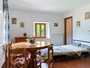 House | Dining