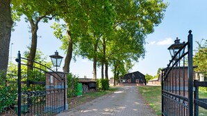Unclassified image, 5 of 40, button - Enticing Holiday Home in Nieuwleusen With Garden (Nieuwleusen)