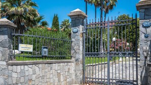 Unclassified image, 5 of 37, button - Inviting Apartment in Loano With Swimming Pool (Loano)