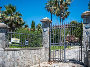 Reception - Inviting Apartment in Loano With Swimming Pool (Loano)