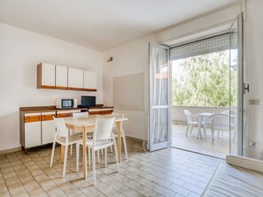 Dining - Inviting Apartment in Loano With Swimming Pool (Loano)