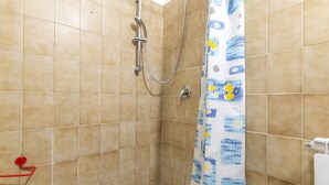 Unclassified image, 5 of 39, button - Stunning Apartment in Loano With Beach Nearby (Loano)