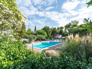Outdoor pool - Stunning Apartment in Loano With Beach Nearby (Loano)