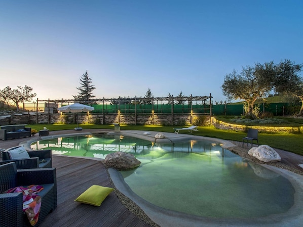 House | Pool