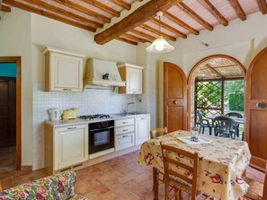 Apartment | Eigene Küche | Hochstuhl