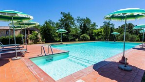 Apartment | Pool | Outdoor pool - Tuscan Countryside Stay (Casole d'Elsa)
