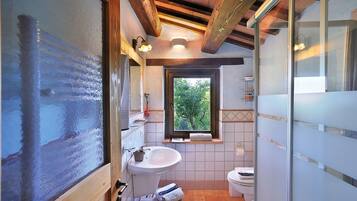Shower, towels