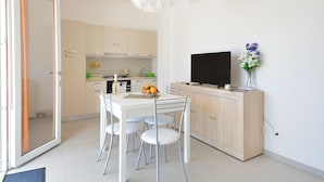 Private kitchen - Lovely Apartment in Marina Di Ragusa With Private Terrace (Ragusa)