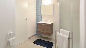 Bathroom - Lovely Apartment in Marina Di Ragusa With Private Terrace (Ragusa)