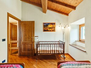 House | 3 bedrooms, individually furnished