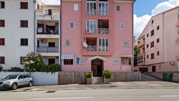 Exterior - Simplistic Apartment in Rabac near Sea Beach (Labin)