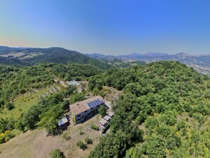 Exterior - Cosy Holiday Home in Gubbio With Swimming Pool (Gubbio)