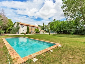Outdoor pool - Mesmerising Mansion in Morro D'alba With Swimming Pool (Morro d'Alba)