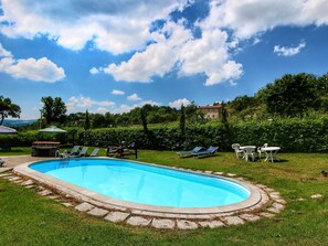 Outdoor pool - Delightful Apartment With Swimming Pool, Garden, Fireplace (Caprese Michelangelo)