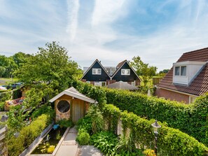 Exterior - Refreshing Holiday Home in Kaag With Terrace (Kaag)