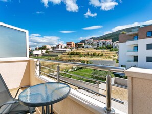 Balcony - Attractive Apartment in Podstrana With Balcony (Podstrana)