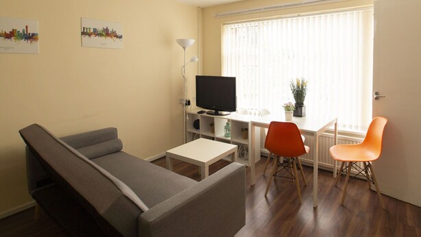 Unclassified image, 1 of 20, button - Lovely Apartment in Manchester near IWM North Park (Manchester)