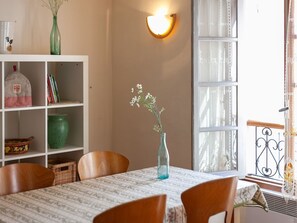 Dining - Quaint Holiday Home in La Brigue With Fireplace (La Brigue)