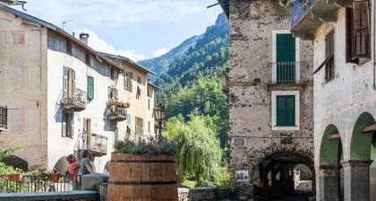 Quaint Holiday Home in La Brigue With Fireplace