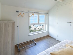 Huis | 3 slaapkamers, individueel gemeubileerd, beddengoed