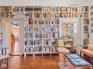 House | Room amenity